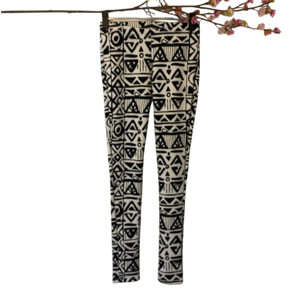 Yoyo 5 Women’s Black White Aztec Mixed Print Skinny Ankle Leggings Size M